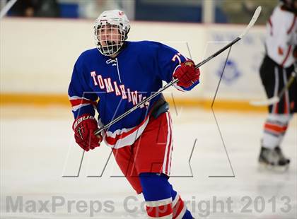 Thumbnail 1 in Glastonbury vs. Ridgefield (West Haven Christmas Tournament) photogallery.