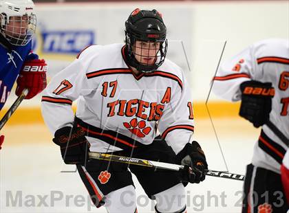 Thumbnail 1 in Glastonbury vs. Ridgefield (West Haven Christmas Tournament) photogallery.