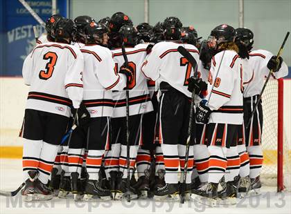 Thumbnail 3 in Glastonbury vs. Ridgefield (West Haven Christmas Tournament) photogallery.
