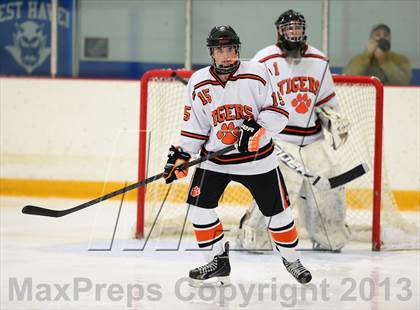 Thumbnail 1 in Glastonbury vs. Ridgefield (West Haven Christmas Tournament) photogallery.