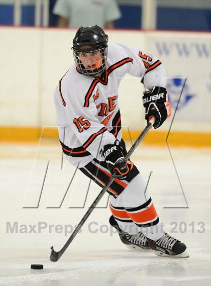 Thumbnail 2 in Glastonbury vs. Ridgefield (West Haven Christmas Tournament) photogallery.