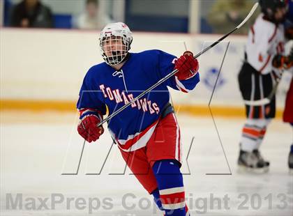 Thumbnail 3 in Glastonbury vs. Ridgefield (West Haven Christmas Tournament) photogallery.