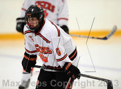 Thumbnail 1 in Glastonbury vs. Ridgefield (West Haven Christmas Tournament) photogallery.