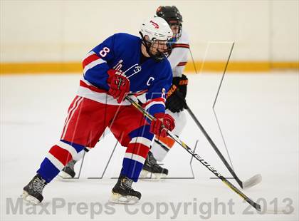 Thumbnail 2 in Glastonbury vs. Ridgefield (West Haven Christmas Tournament) photogallery.