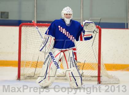 Thumbnail 2 in Glastonbury vs. Ridgefield (West Haven Christmas Tournament) photogallery.