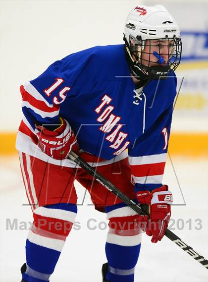 Thumbnail 2 in Glastonbury vs. Ridgefield (West Haven Christmas Tournament) photogallery.