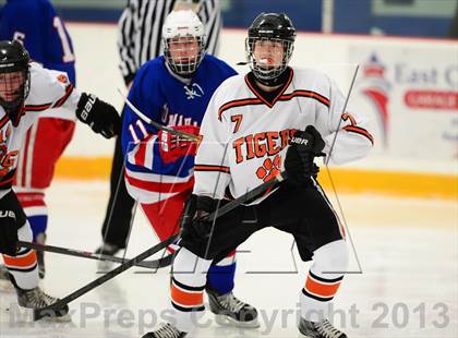 Thumbnail 1 in Glastonbury vs. Ridgefield (West Haven Christmas Tournament) photogallery.