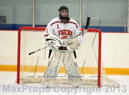 Thumbnail 1 in Glastonbury vs. Ridgefield (West Haven Christmas Tournament) photogallery.