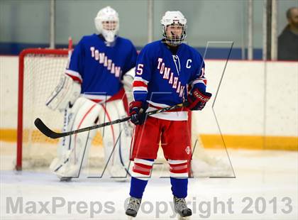 Thumbnail 1 in Glastonbury vs. Ridgefield (West Haven Christmas Tournament) photogallery.