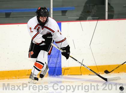 Thumbnail 2 in Glastonbury vs. Ridgefield (West Haven Christmas Tournament) photogallery.