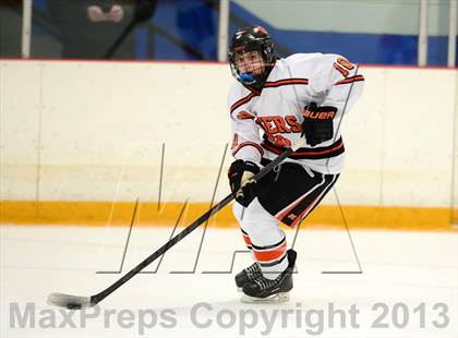 Thumbnail 2 in Glastonbury vs. Ridgefield (West Haven Christmas Tournament) photogallery.