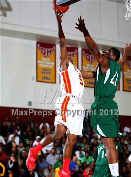 Thumbnail 2 in Taft vs. Dorsey (CIF LA City Section D1 Final) photogallery.