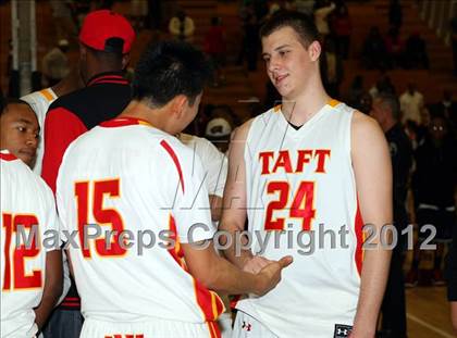 Thumbnail 2 in Taft vs. Dorsey (CIF LA City Section D1 Final) photogallery.