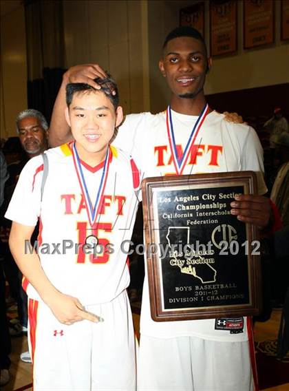 Thumbnail 3 in Taft vs. Dorsey (CIF LA City Section D1 Final) photogallery.