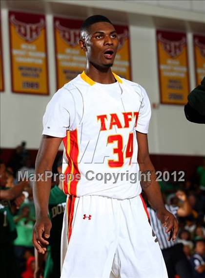 Thumbnail 1 in Taft vs. Dorsey (CIF LA City Section D1 Final) photogallery.