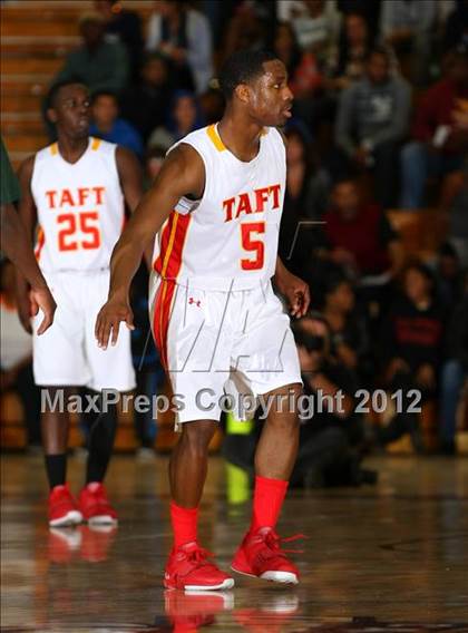 Thumbnail 2 in Taft vs. Dorsey (CIF LA City Section D1 Final) photogallery.