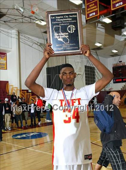 Thumbnail 1 in Taft vs. Dorsey (CIF LA City Section D1 Final) photogallery.