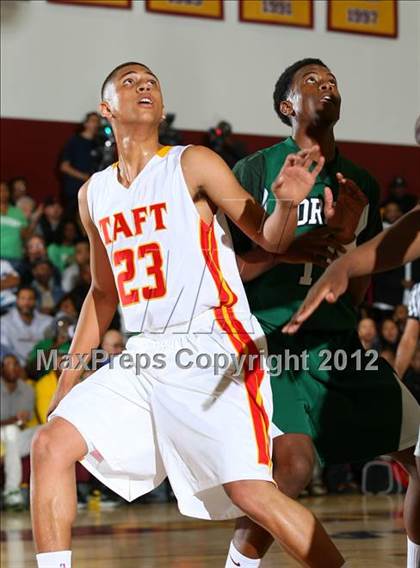 Thumbnail 3 in Taft vs. Dorsey (CIF LA City Section D1 Final) photogallery.