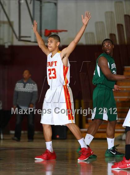 Thumbnail 2 in Taft vs. Dorsey (CIF LA City Section D1 Final) photogallery.