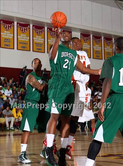 Thumbnail 2 in Taft vs. Dorsey (CIF LA City Section D1 Final) photogallery.