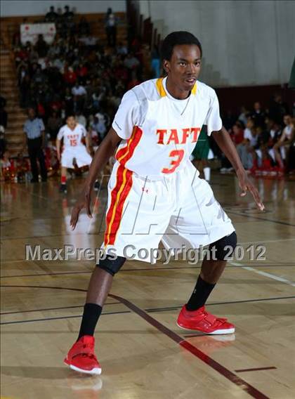 Thumbnail 3 in Taft vs. Dorsey (CIF LA City Section D1 Final) photogallery.