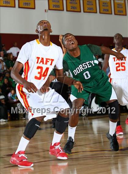 Thumbnail 1 in Taft vs. Dorsey (CIF LA City Section D1 Final) photogallery.