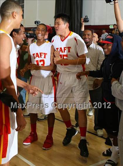 Thumbnail 1 in Taft vs. Dorsey (CIF LA City Section D1 Final) photogallery.