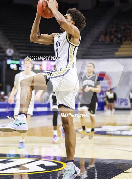 Thumbnail 3 in Principia vs KIPP Legacy (MSHSAA Class 3 Championship) photogallery.