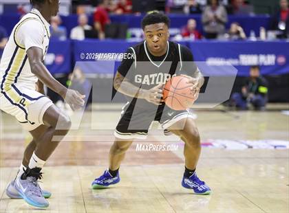 Thumbnail 3 in Principia vs KIPP Legacy (MSHSAA Class 3 Championship) photogallery.