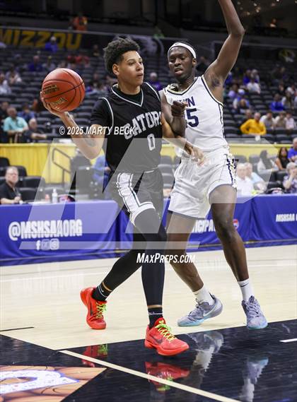 Thumbnail 3 in Principia vs KIPP Legacy (MSHSAA Class 3 Championship) photogallery.