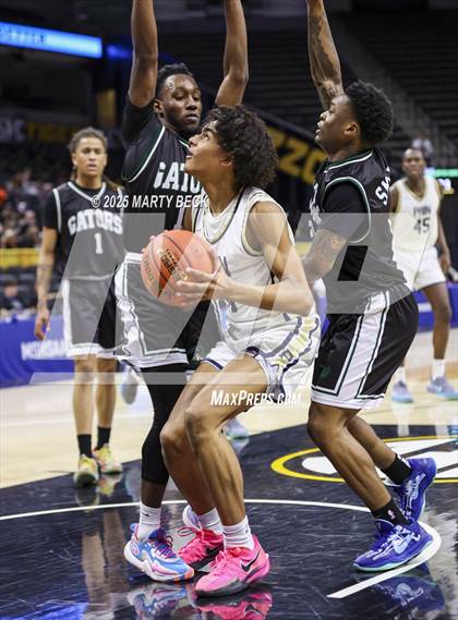 Thumbnail 1 in Principia vs KIPP Legacy (MSHSAA Class 3 Championship) photogallery.