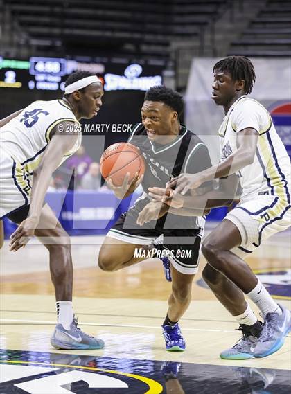 Thumbnail 3 in Principia vs KIPP Legacy (MSHSAA Class 3 Championship) photogallery.