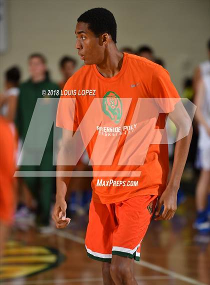Thumbnail 1 in Poly vs. St. John Bosco (Classic at Damien) photogallery.