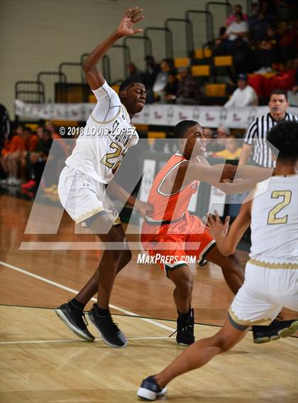 Thumbnail 3 in Poly vs. St. John Bosco (Classic at Damien) photogallery.