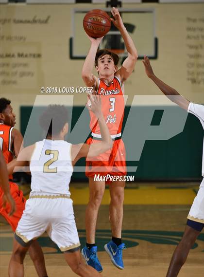 Thumbnail 2 in Poly vs. St. John Bosco (Classic at Damien) photogallery.