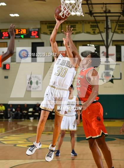 Thumbnail 3 in Poly vs. St. John Bosco (Classic at Damien) photogallery.