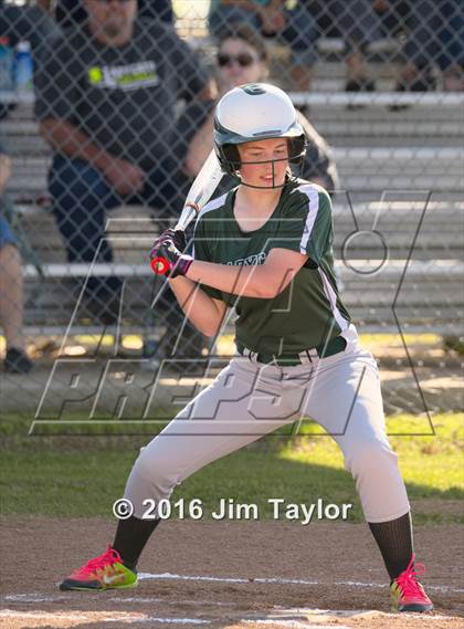Thumbnail 1 in Lipan softball @ Santo photogallery.