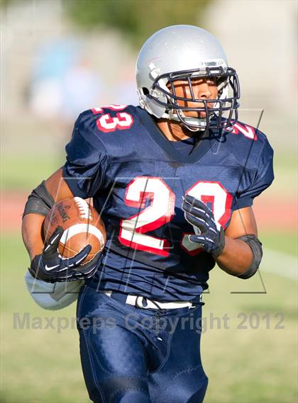 Thumbnail 2 in FR: Buchanan @ Liberty photogallery.