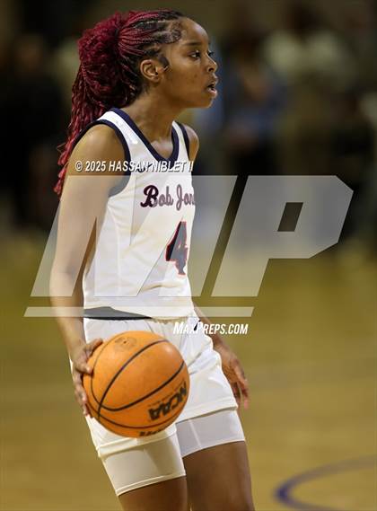 Thumbnail 1 in River Ridge vs. Bob Jones (She Got Game Classic) photogallery.