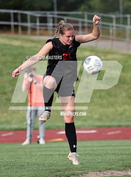 Thumbnail 2 in Marvin Ridge vs. Myers Park (NCHSAA 4A Round 4) photogallery.