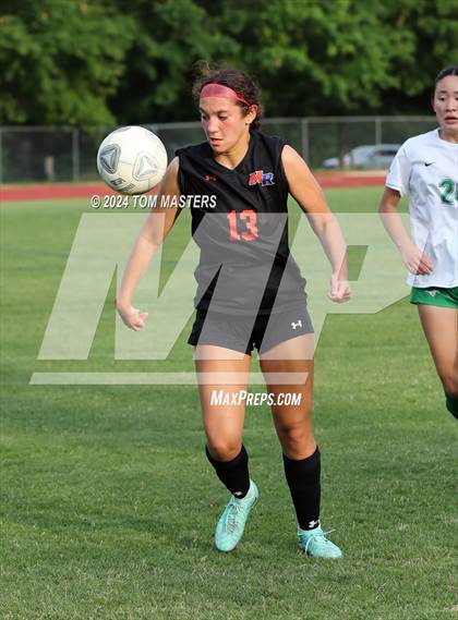Thumbnail 1 in Marvin Ridge vs. Myers Park (NCHSAA 4A Round 4) photogallery.
