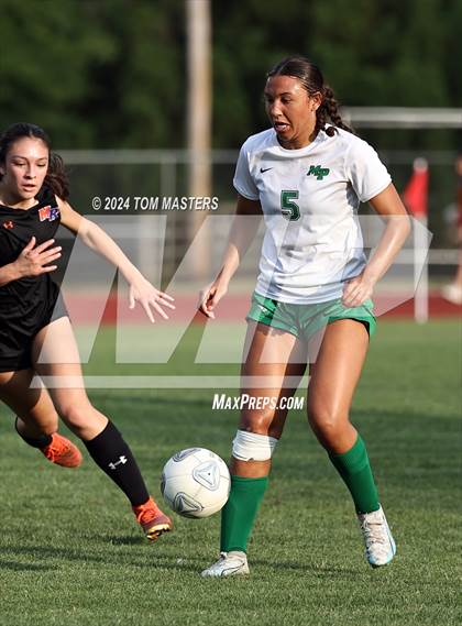Thumbnail 3 in Marvin Ridge vs. Myers Park (NCHSAA 4A Round 4) photogallery.