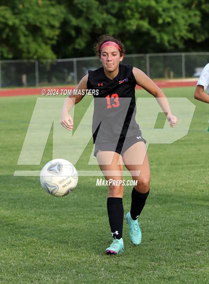 Thumbnail 3 in Marvin Ridge vs. Myers Park (NCHSAA 4A Round 4) photogallery.