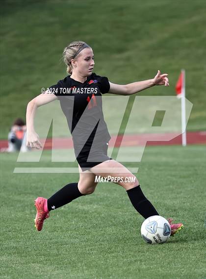 Thumbnail 1 in Marvin Ridge vs. Myers Park (NCHSAA 4A Round 4) photogallery.