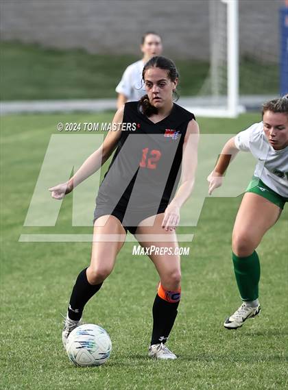 Thumbnail 3 in Marvin Ridge vs. Myers Park (NCHSAA 4A Round 4) photogallery.