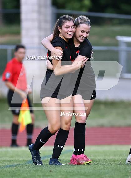 Thumbnail 1 in Marvin Ridge vs. Myers Park (NCHSAA 4A Round 4) photogallery.