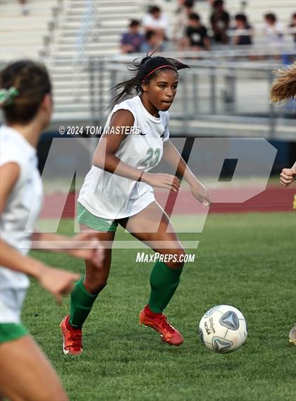 Thumbnail 2 in Marvin Ridge vs. Myers Park (NCHSAA 4A Round 4) photogallery.