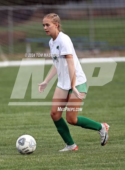 Thumbnail 2 in Marvin Ridge vs. Myers Park (NCHSAA 4A Round 4) photogallery.