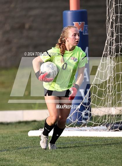 Thumbnail 2 in Marvin Ridge vs. Myers Park (NCHSAA 4A Round 4) photogallery.