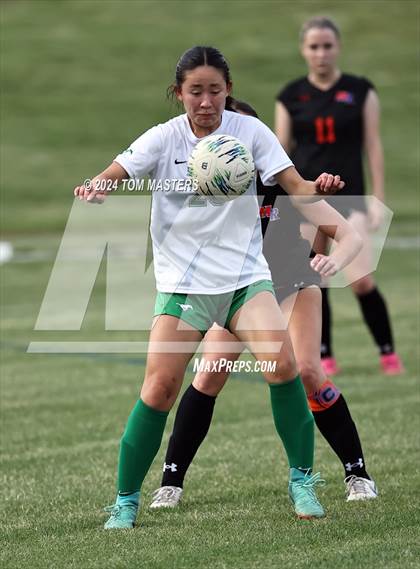 Thumbnail 3 in Marvin Ridge vs. Myers Park (NCHSAA 4A Round 4) photogallery.